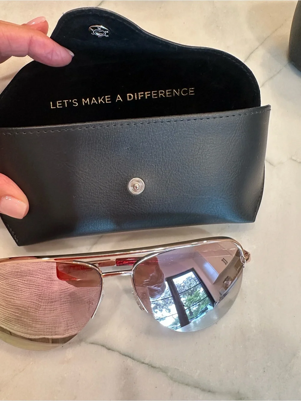 DIFF Pink Mirrored Aviator Sunglasses with Case